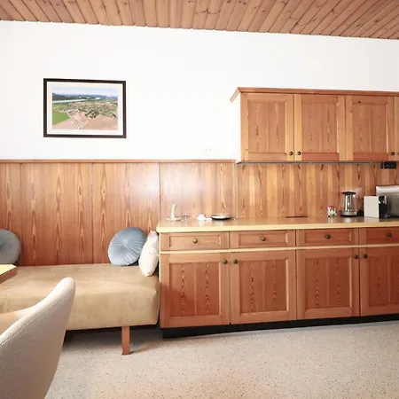 Lovely In With Wifi Strau