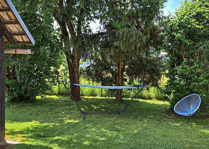 Lovely In With Wifi Apartment Strau