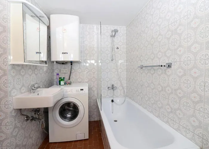 Lovely In With Wifi * Strau